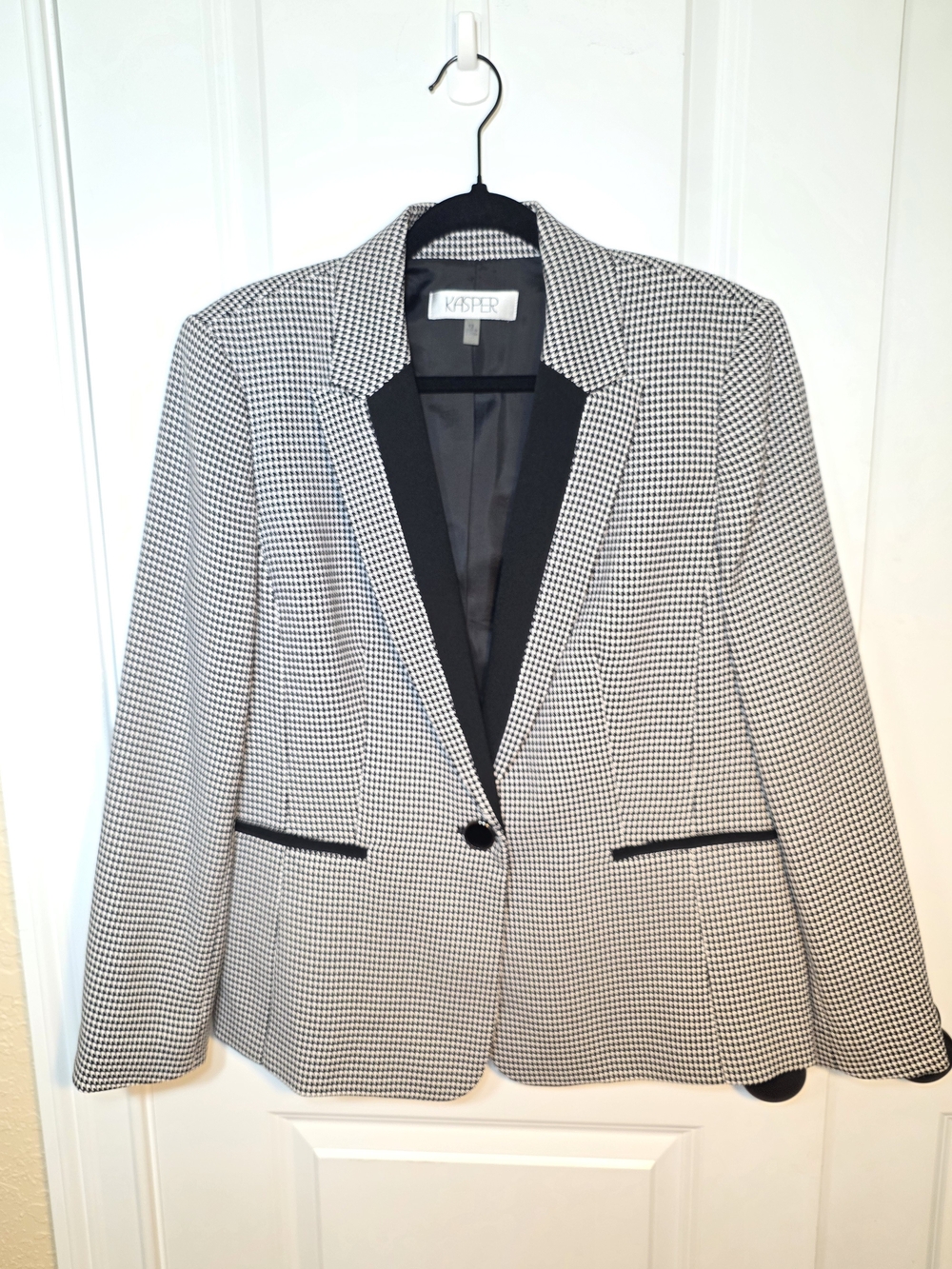 Kasper Black & White Houndstooth Blazer Jacket